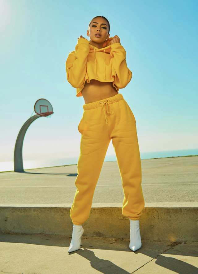 Giallo sole — moda
