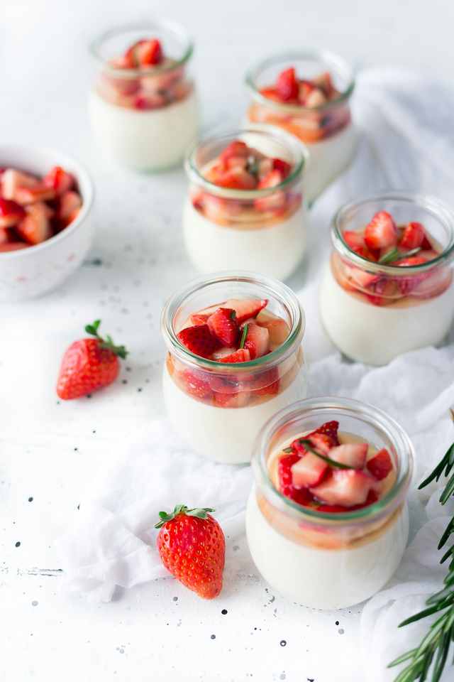 Panna cotta alle fragole